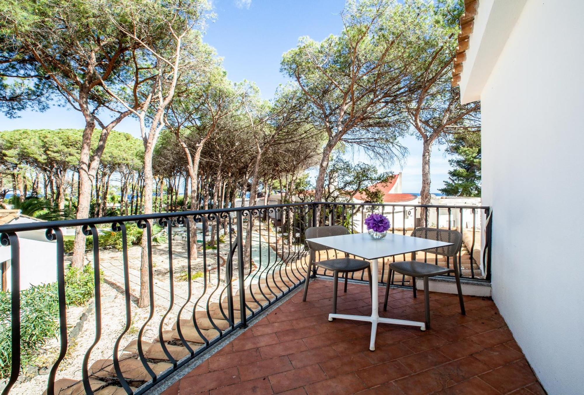Hotel New Barcavela Santa Margherita di Pula Exterior photo