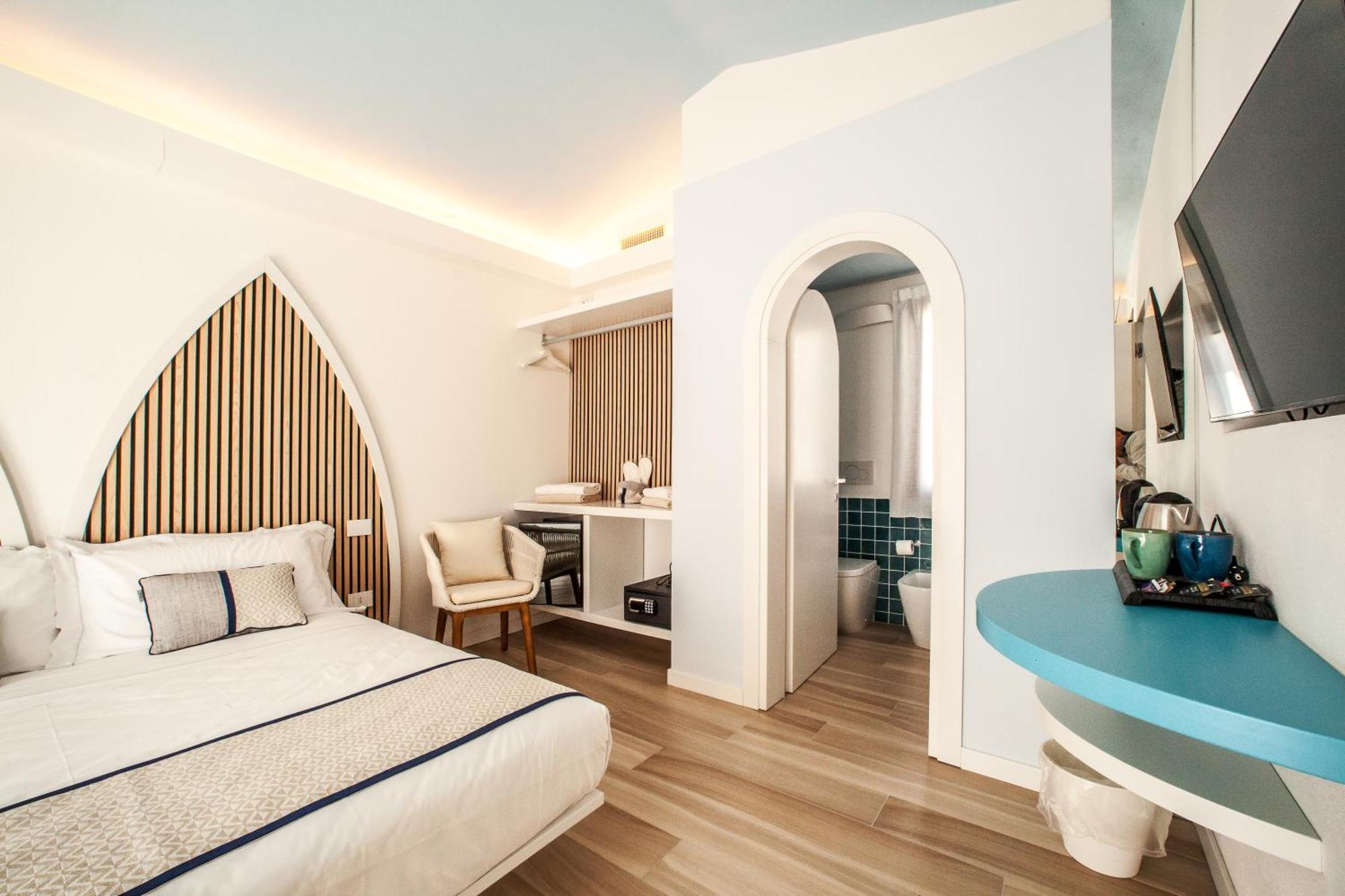 Hotel New Barcavela Santa Margherita di Pula Exterior photo